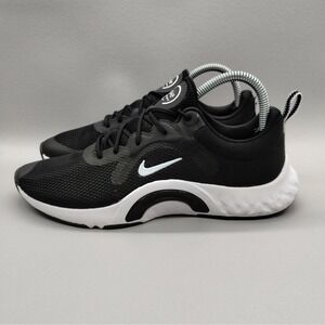 Nike Renew In Season TR 11 Cross Training Sneakers Womens Size 8.5 Black White‎